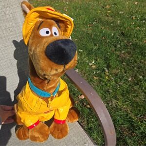 Vintage Scooby Doo Large Plush W/Tag 23" Sitting Yellow Rain Coat Clean